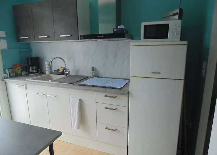 Apartment Entierement Renove Avec Internet, Vous Pouvez Faire A Pied Royan